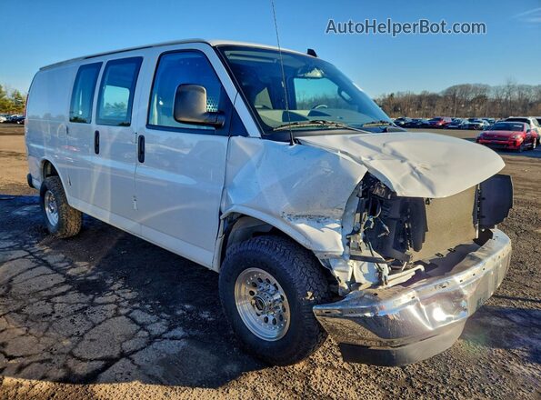 1GCWGAFP3P1142928 2023 CHEVROLET EXPRESS Белый Передняя правая четверть