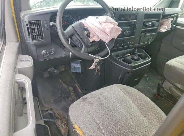 1GCWGAFP6M1166460 2021 CHEVROLET EXPRESS Желтый Вид панели приборов