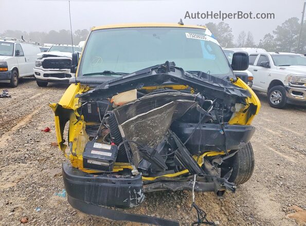 1GCWGAFP6M1166460 2021 CHEVROLET EXPRESS Желтый Вид спереди