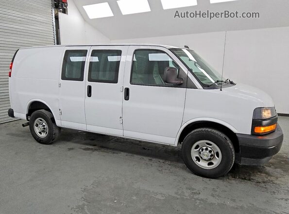 1GCWGAFP8N1217877 2022 CHEVROLET EXPRESS Белый Передняя правая четверть