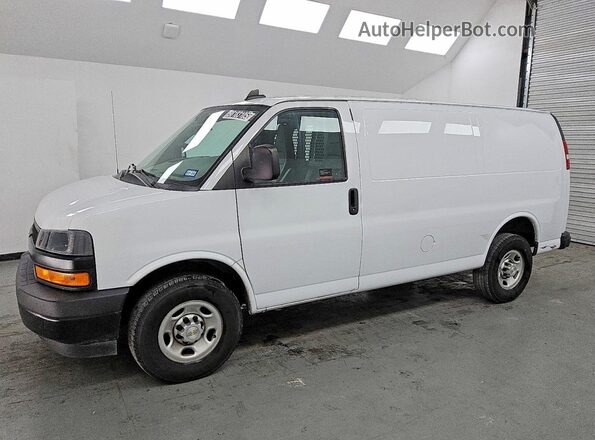 1GCWGAFP8N1217877 2022 CHEVROLET EXPRESS Белый Передняя левая четверть