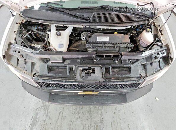 1GCWGAFP8N1217877 2022 CHEVROLET EXPRESS Белый Вид подкапотного пространства