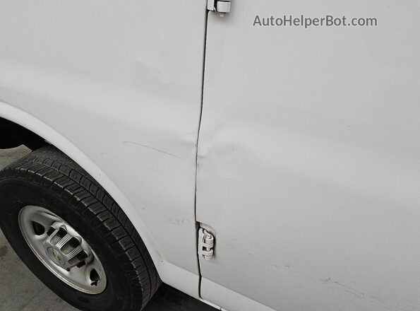 1GCWGAFP8N1217877 2022 CHEVROLET EXPRESS Белый 