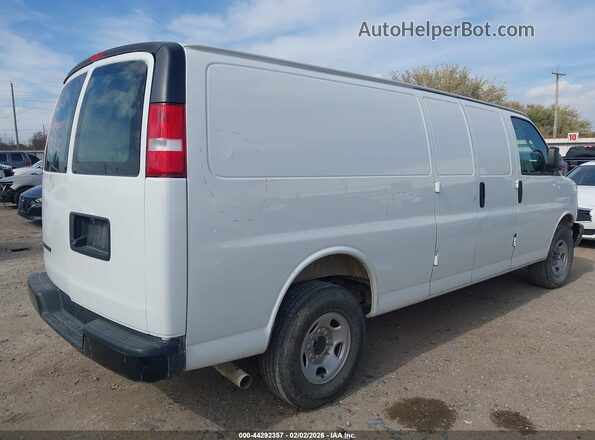 1GCWGBFP2N1221476 2022 CHEVROLET EXPRESS Белый Задняя правая четверть