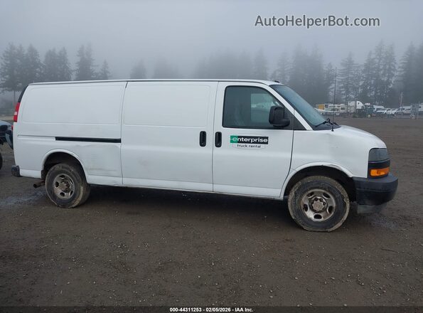 1GCWGBFP2P1258952 2023 CHEVROLET EXPRESS Белый Вид спереди