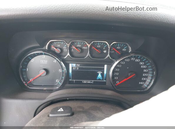 1GKS2GKC5JR161027 2018 GMC YUKON White Widok tylnych siedzeń