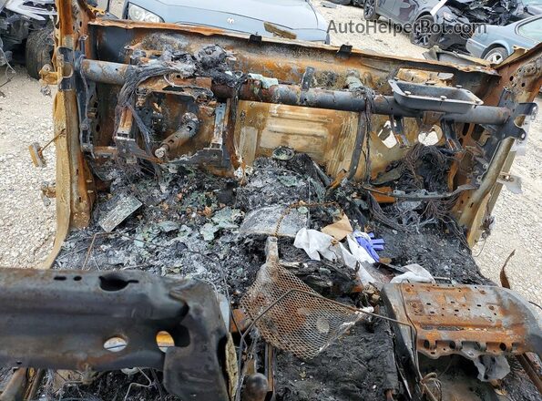 1GKS2JRLXSR216415 2025 GMC YUKON Белый Вид панели приборов