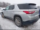 2021 Chevrolet Traverse Awd Ls Серебряный vin: 1GNEVFKW8MJ249357