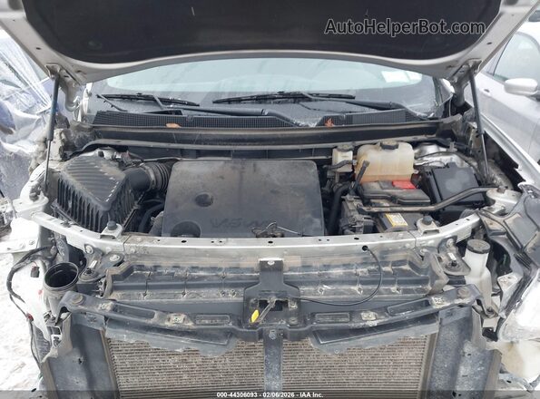 1GNEVFKW8MJ249357 2021 CHEVROLET TRAVERSE Серебряный Вид сзади