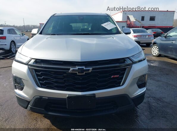 1GNEVJKWXNJ110075 2022 CHEVROLET TRAVERSE Серебряный Вид задней части салона