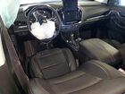 2019 Chevrolet Traverse Premier Белый vin: 1GNEVKKW2KJ129074