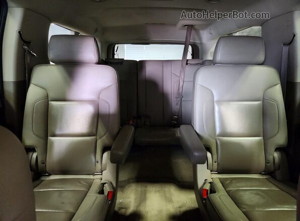 1GNSKJKC9GR274875 2016 CHEVROLET SUBURBAN Белый Вид задних сидений