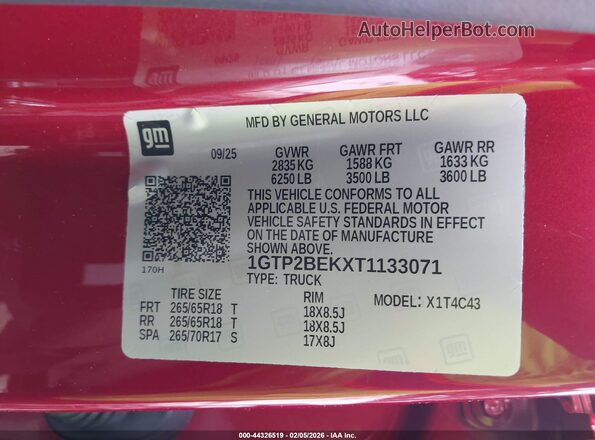1GTP2BEKXT1133071 2026 GMC CANYON Бордовый Вид подкапотного пространства