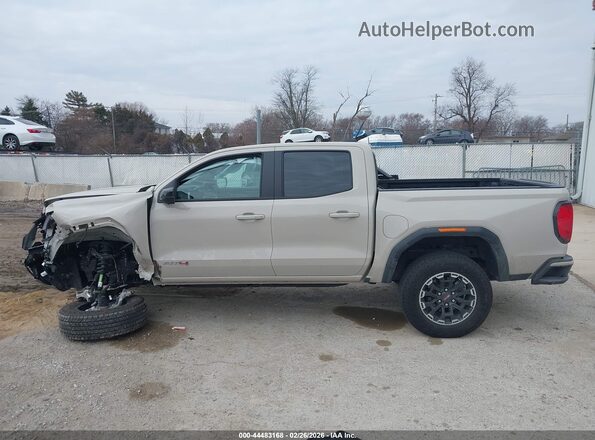 1GTP2DEK1T1158226 2026 GMC CANYON Кремовый Панорамный вид салона 360°