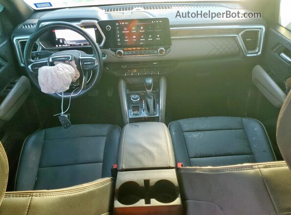 1GTP2FEK0S1220905 2025 GMC CANYON Белый Вид панели приборов