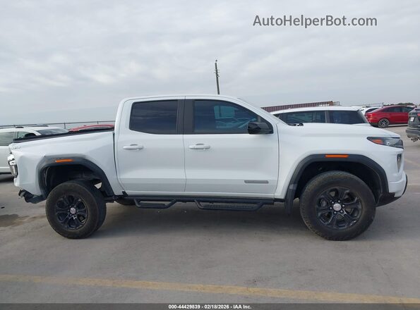1GTP6BEK3R1135550 2024 GMC CANYON White Widok wnętrza z tyłu