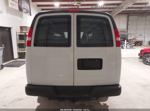 1GTW7AF71R1187384 2024 GMC SAVANA CARGO Белый 