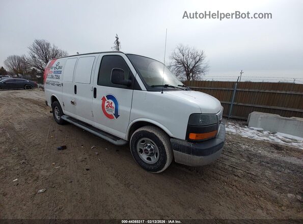 1GTW7AFF2G1904766 2016 GMC SAVANA 2500 Белый Передняя правая четверть