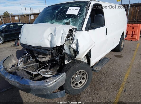 1GTW7AFP5M1246252 2021 GMC SAVANA CARGO White Front left