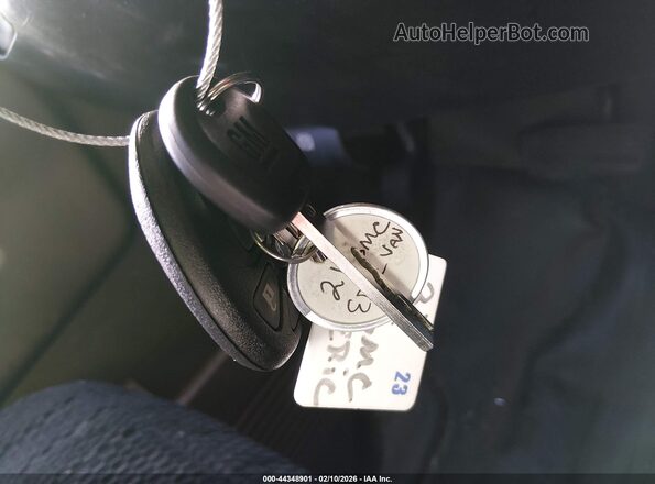 1GTW7AFP5M1246252 2021 GMC SAVANA CARGO White Dashboard view