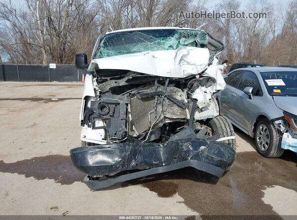 1GTZ7GFG8H1108467 2017 GMC SAVANA Белый Вид задней части салона