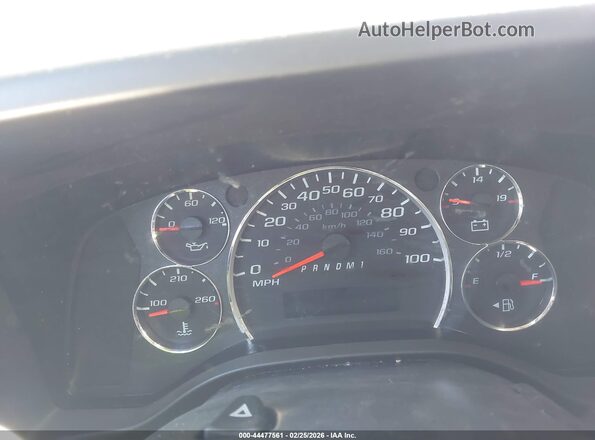 1GTZ7GFP6R1190247 2024 GMC SAVANA CARGO White Widok tylnych siedzeń