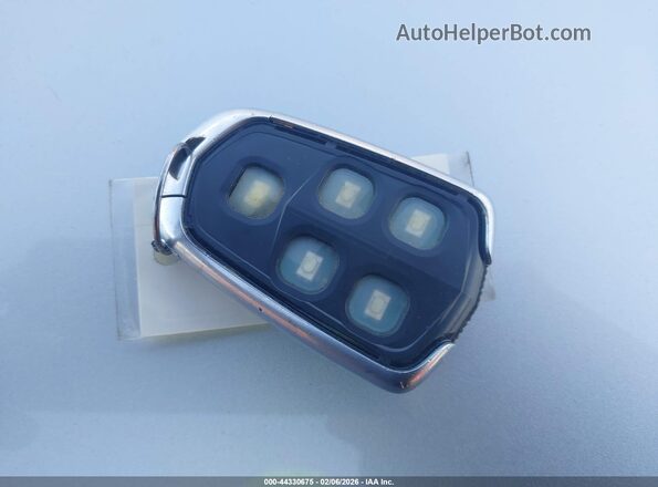 1GYFZCR44LF030590 2020 CADILLAC XT4 Silver Vista del salpicadero