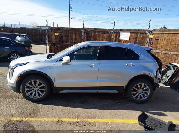 1GYFZDR45NF112255 2022 CADILLAC XT4 Silver 