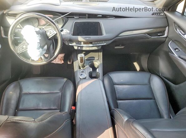 1GYFZER44KF225373 2019 CADILLAC XT4 Синий Вид панели приборов