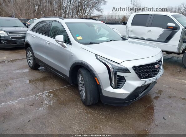 1GYFZER45NF151434 2022 CADILLAC XT4 Silver Przód prawy