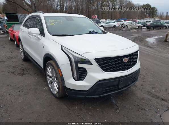 1GYFZFR4XPF103713 2023 CADILLAC XT4 Белый Вид спереди