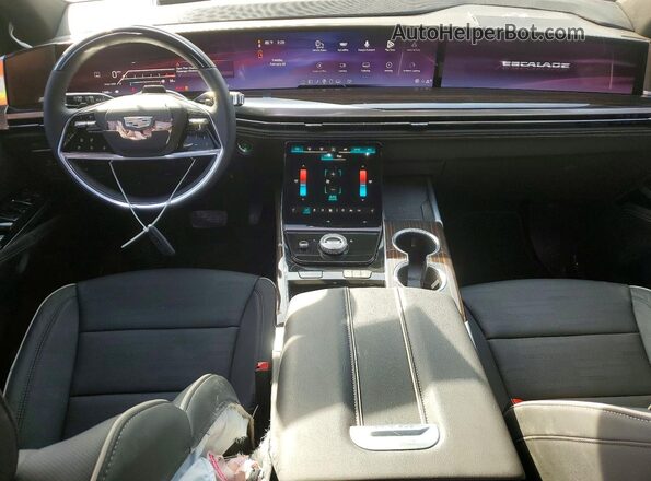 1GYS8BKL3TR133429 2026 CADILLAC ESCALADE Черный Вид панели приборов
