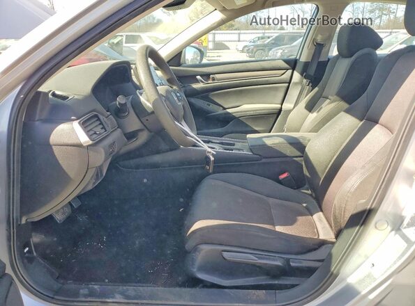 1HGCV1F15KA166971 2019 HONDA ACCORD Серебряный Вид салона спереди