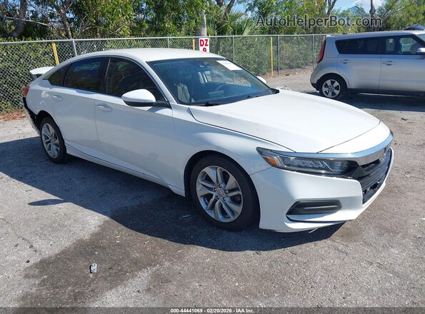 1HGCV1F15KA174102 2019 HONDA ACCORD Белый Передняя правая четверть