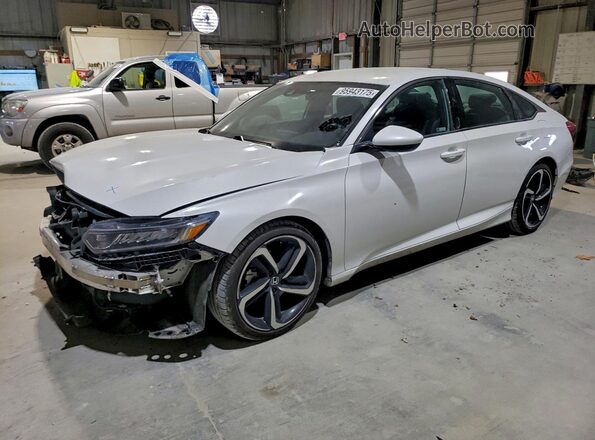 1HGCV1F35JA170602 2018 HONDA ACCORD Белый Передняя левая четверть