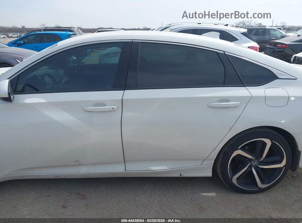 1HGCV1F36KA011718 2019 HONDA ACCORD White 