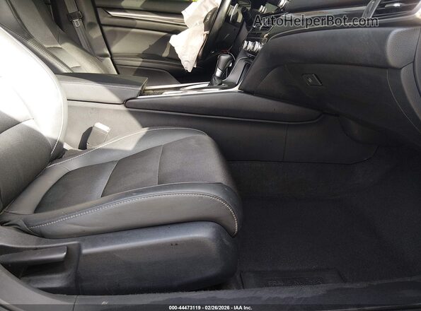 1HGCV1F38KA085271 2019 HONDA ACCORD Черный Вид салона спереди