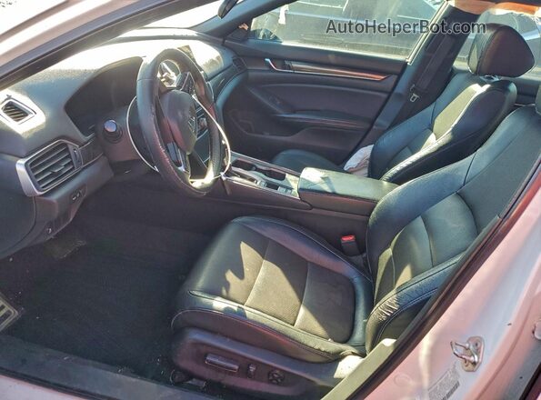 1HGCV1F3XJA252972 2018 HONDA ACCORD Белый Вид салона спереди