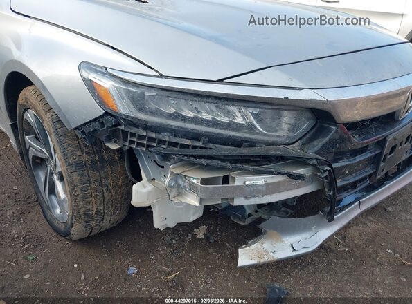 1HGCV1F52JA217019 2018 HONDA ACCORD Серебряный Вид спереди
