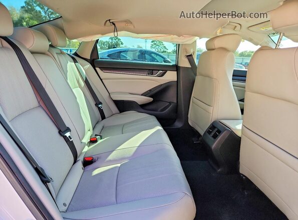 1HGCV1F57KA088924 2019 HONDA ACCORD Белый Вид задних сидений