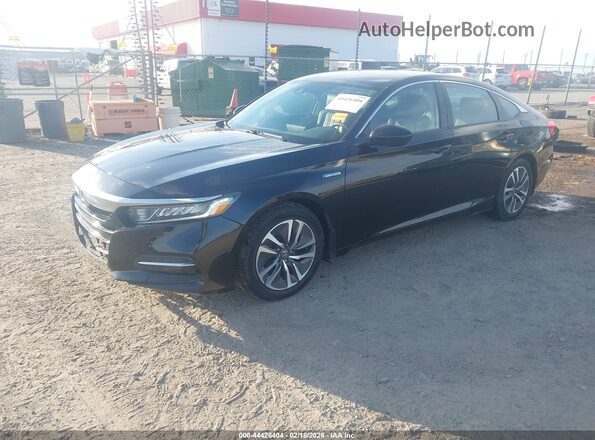 1HGCV3F10JA000402 2018 HONDA ACCORD HYBRID Черный Передняя левая четверть