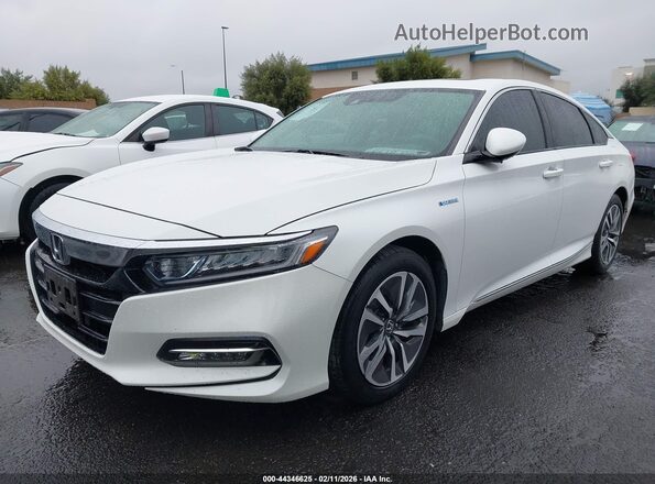 1HGCV3F43JA004793 2018 HONDA ACCORD HYBRID Белый Передняя левая четверть