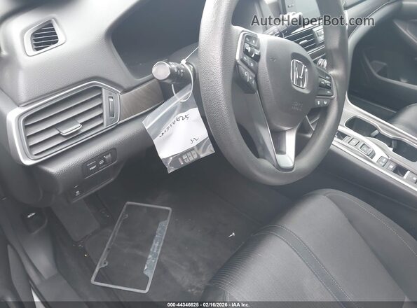1HGCV3F43JA004793 2018 HONDA ACCORD HYBRID Белый 