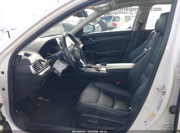 1HGCV3F50LA018131 2020 HONDA ACCORD HYBRID Белый Вид салона спереди