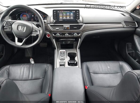 1HGCV3F52JA004938 2018 HONDA ACCORD HYBRID Gray Front interior view