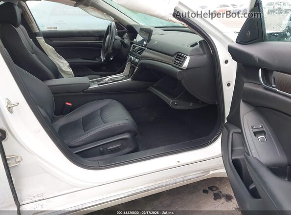 1HGCV3F54KA005509 2019 HONDA ACCORD HYBRID White Սալոնի դիմացի տեսք