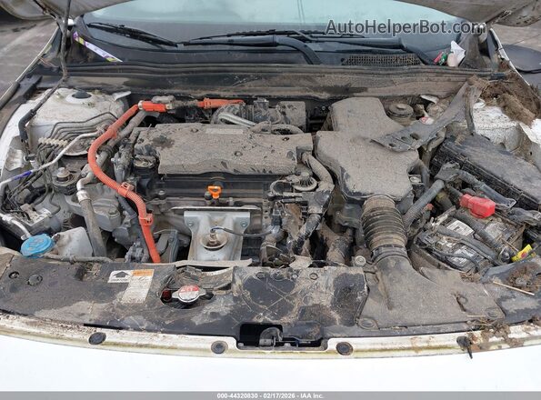 1HGCV3F54KA005509 2019 HONDA ACCORD HYBRID White Հետևի տեսք