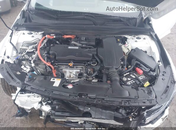 1HGCV3F57JA016549 2018 HONDA ACCORD HYBRID Белый Вид сзади