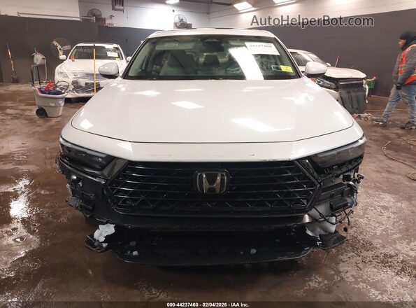1HGCY1F32RA068161 2024 HONDA ACCORD Белый Вид спереди