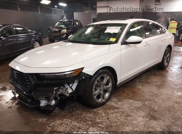 1HGCY1F32RA068161 2024 HONDA ACCORD Белый Передняя левая четверть